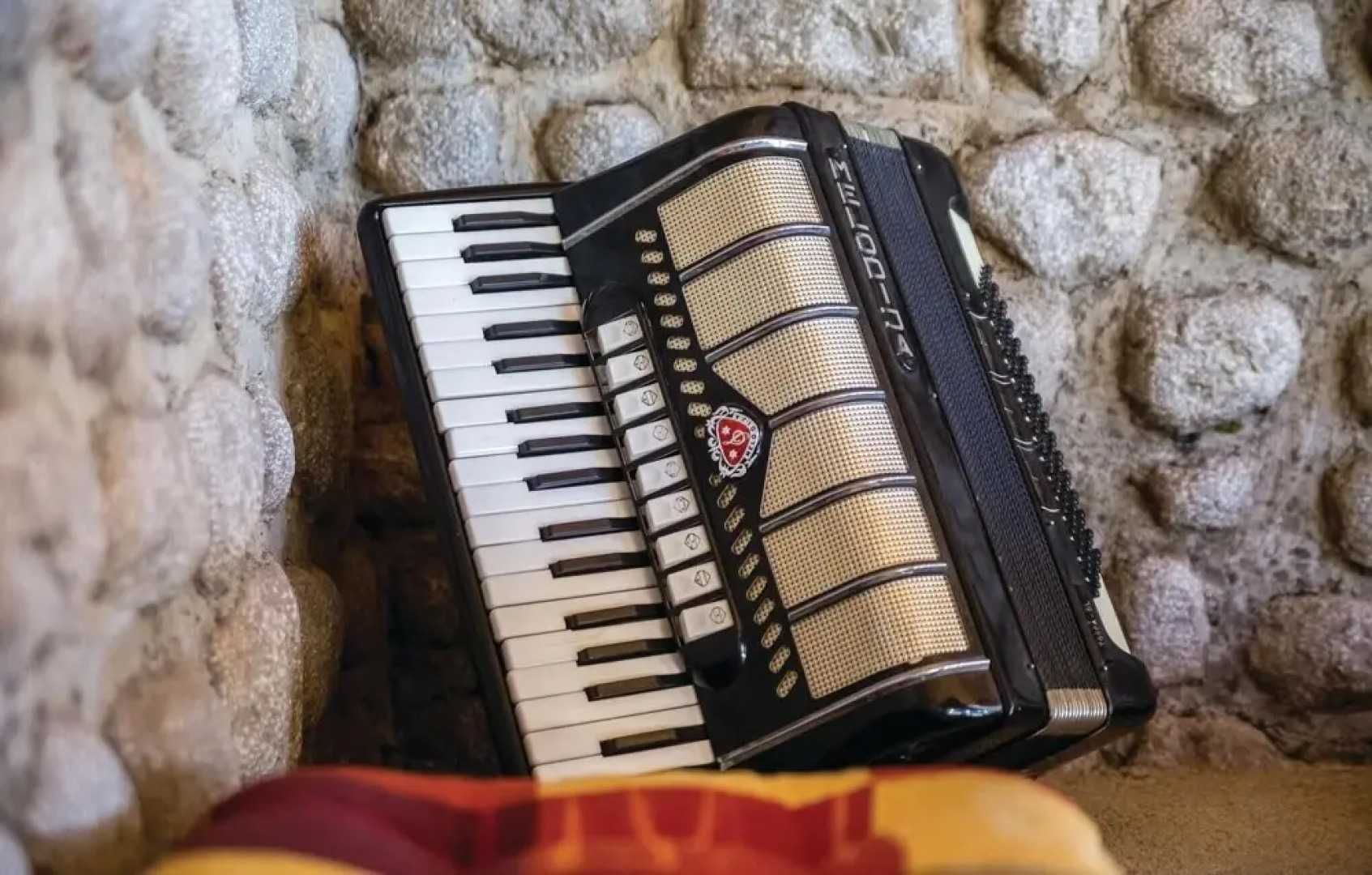 Beautiful Home in Donji Zagon With Wifi and 6 Bedrooms