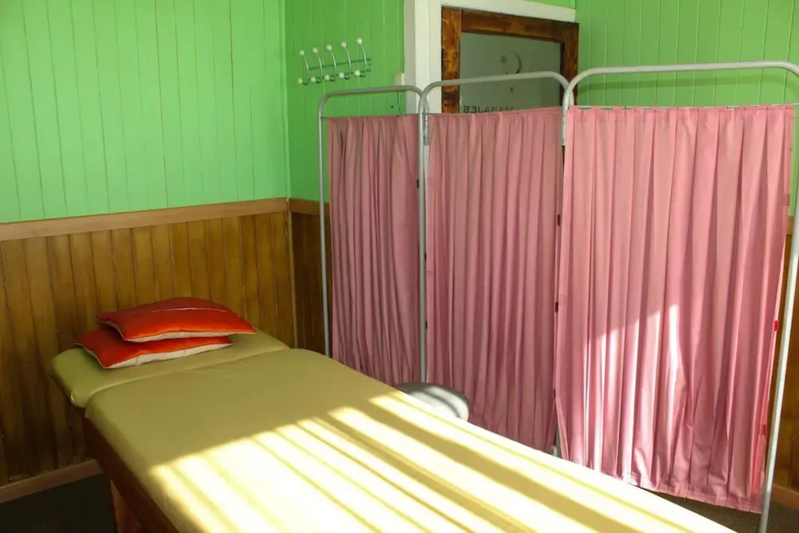 Amable Hotel Don Lucas