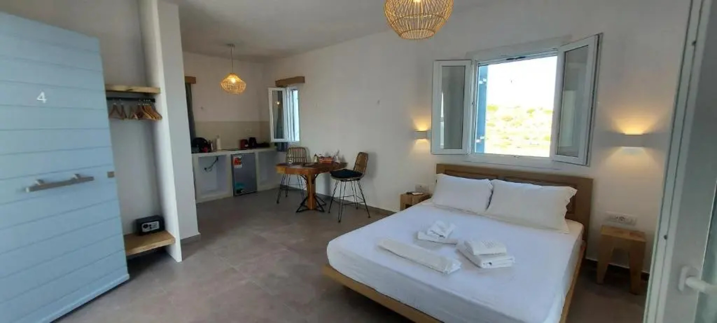 Casa Di Kimolos Apartments