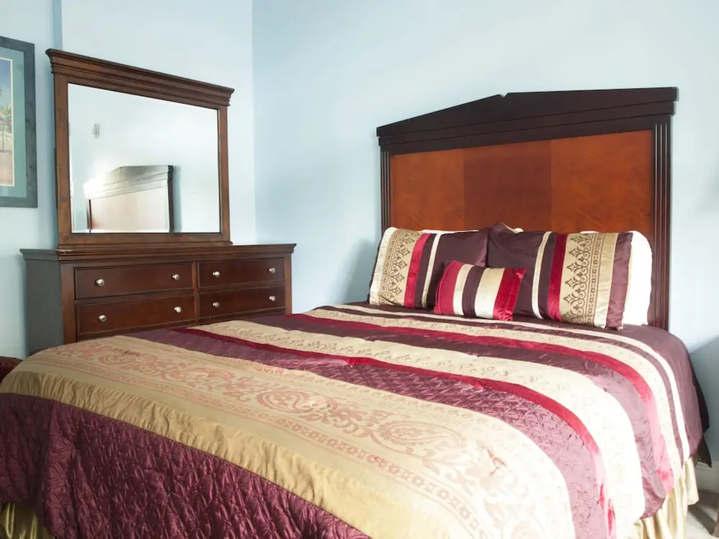 The Magnolia Mansion