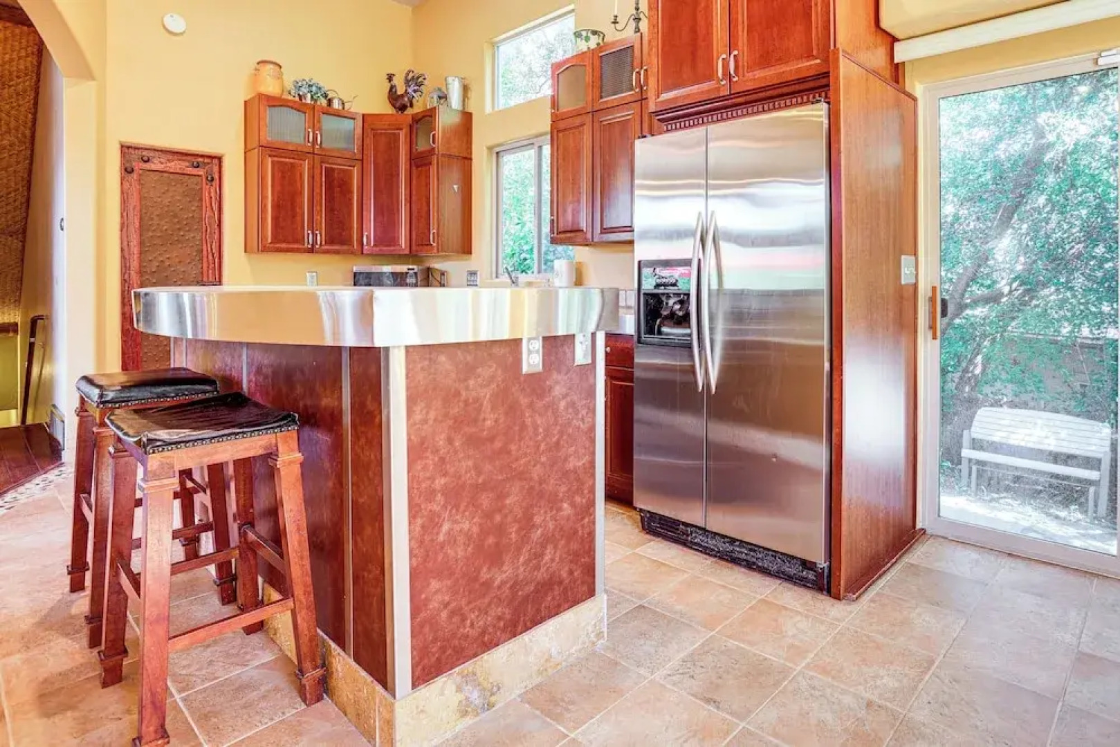 5 Mi to Powder Mtn: Tuscan Mountain Retreat