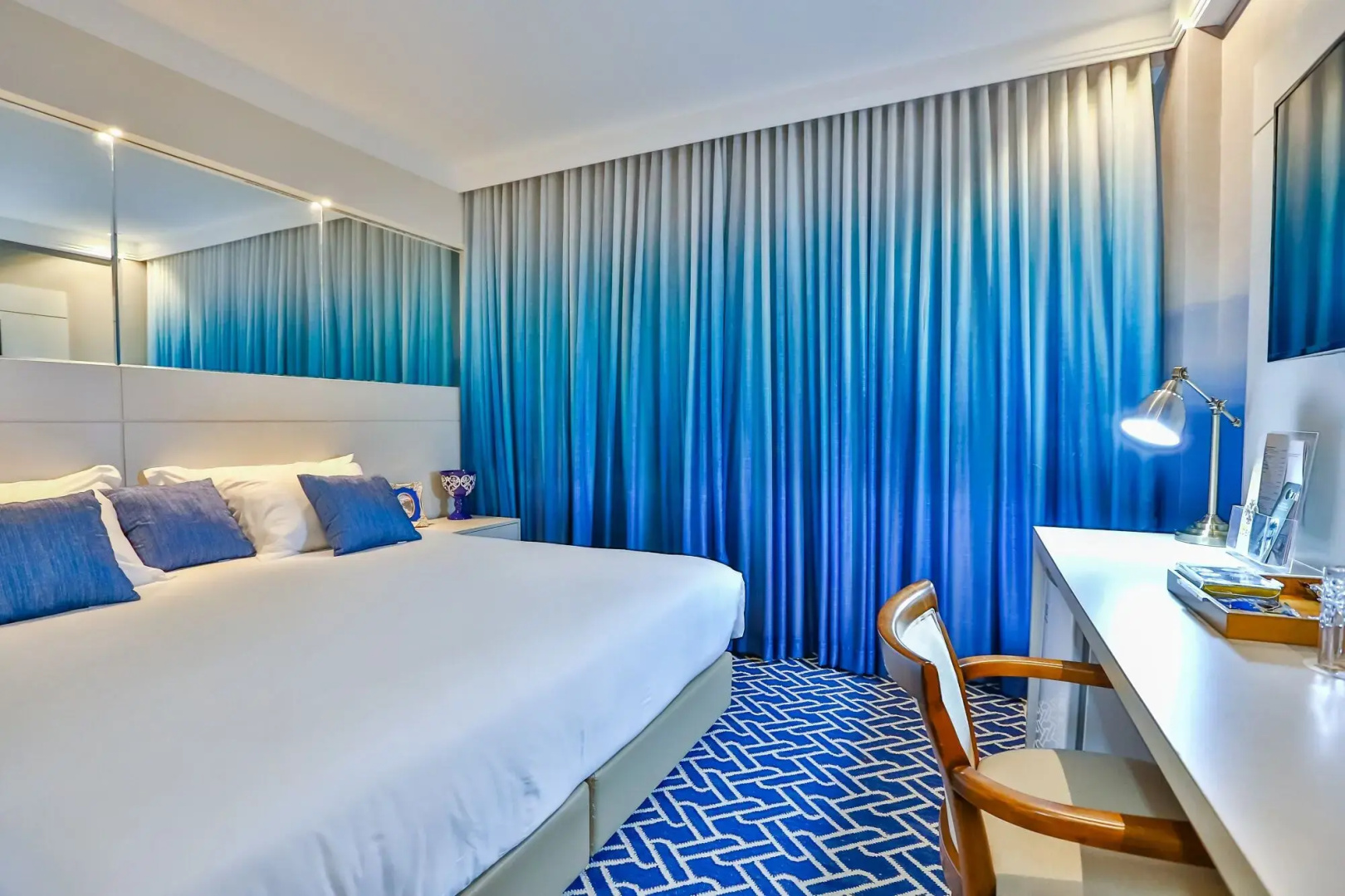 Golden Lis Hotel Boutique