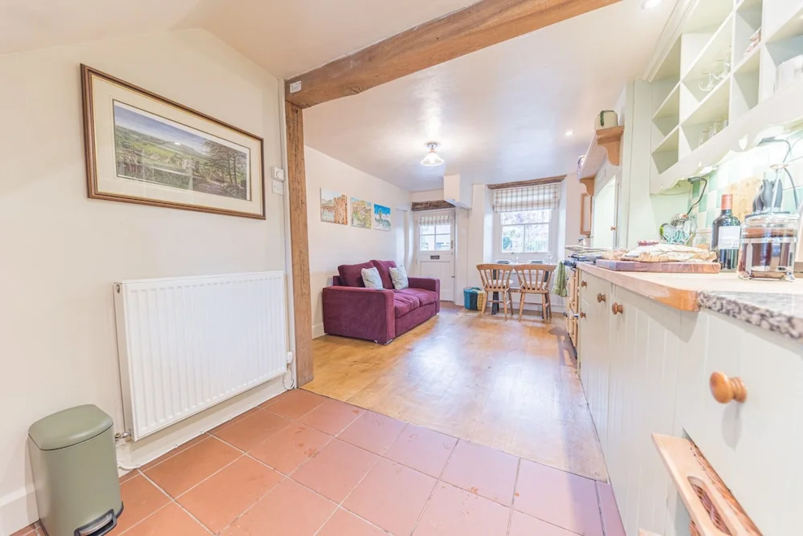 Cosy Dog Welcoming, Countryside Retreat