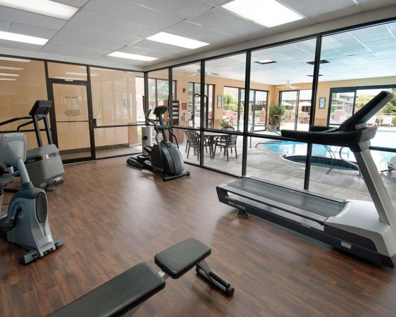 Comfort Suites Parkersburg South
