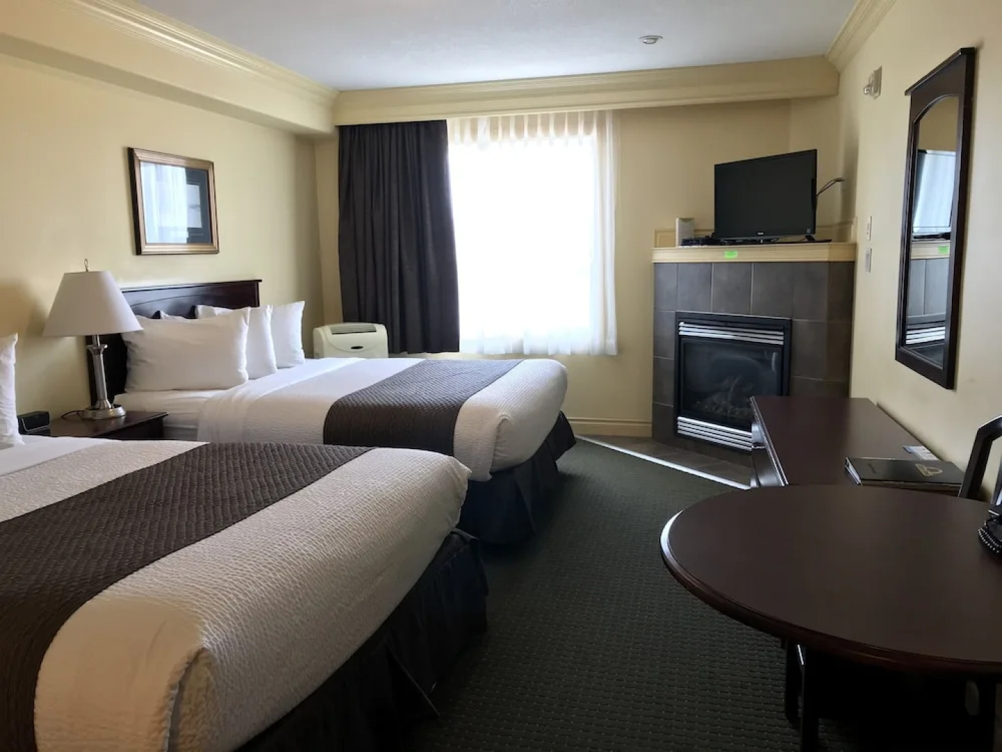 Days Inn & Suites Whitecourt
