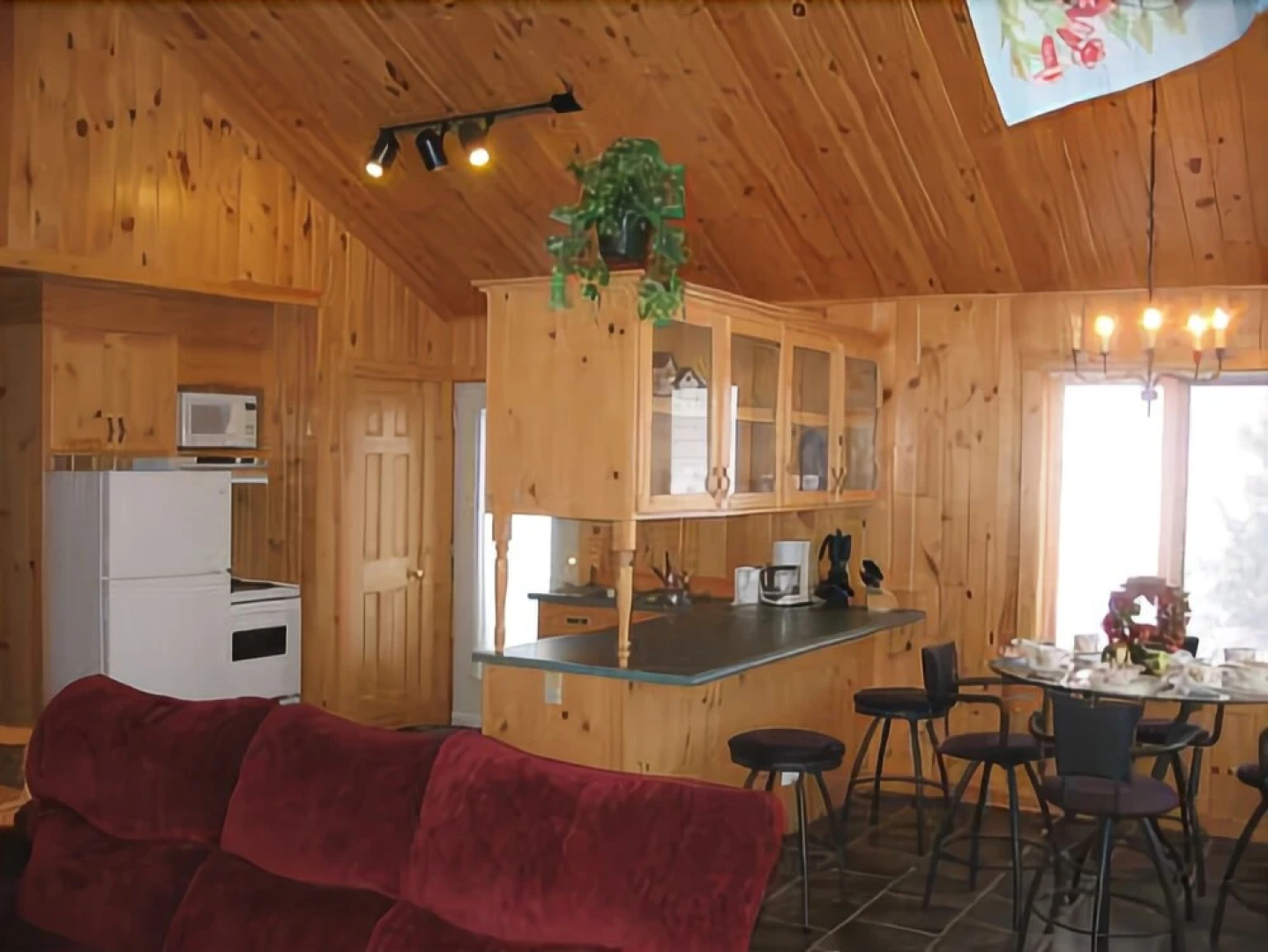 Cable Head Suites & Cottages