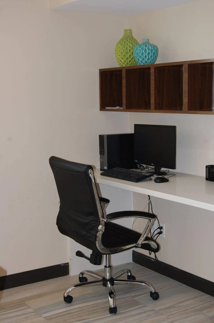 Hawthorn Suites by Wyndham Indianapolis North