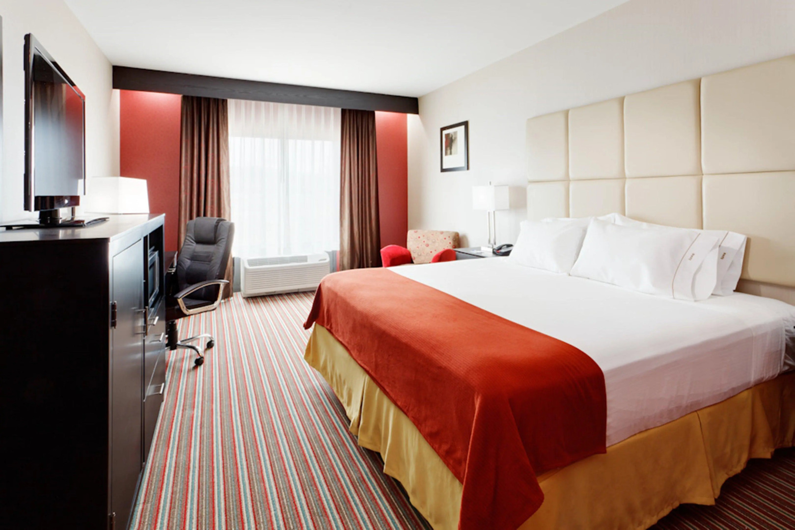 Holiday Inn Express Hotel & Suites York NE - Market by IHG