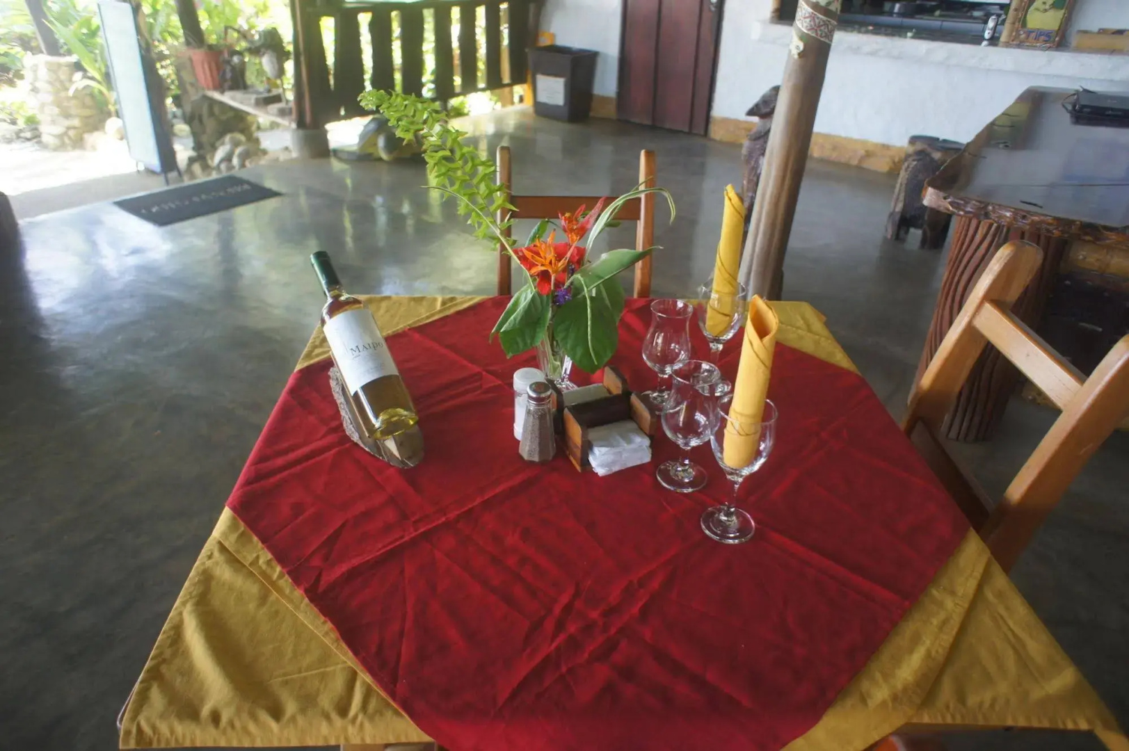 La Leona Eco Lodge