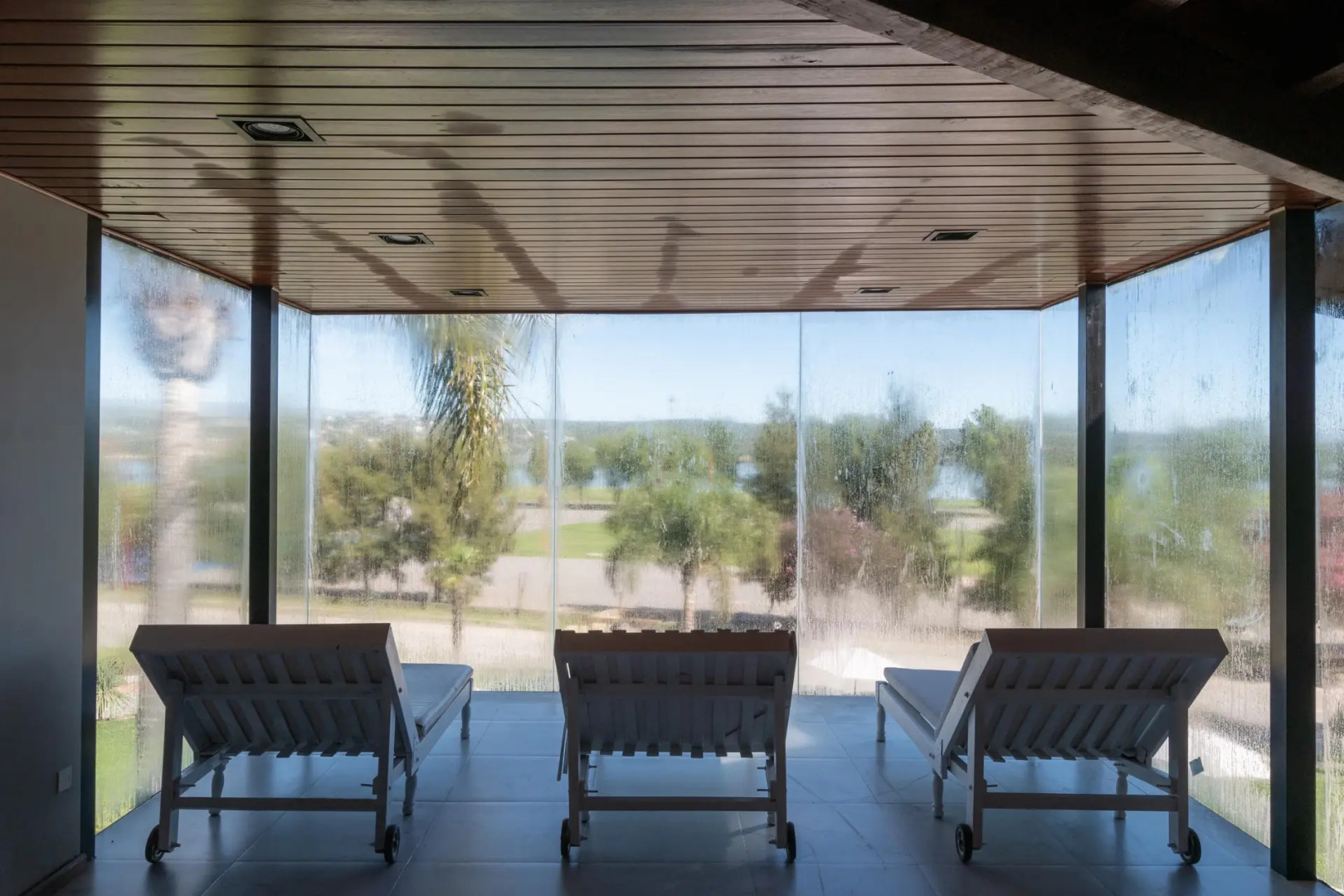 Portal del Lago Hotel