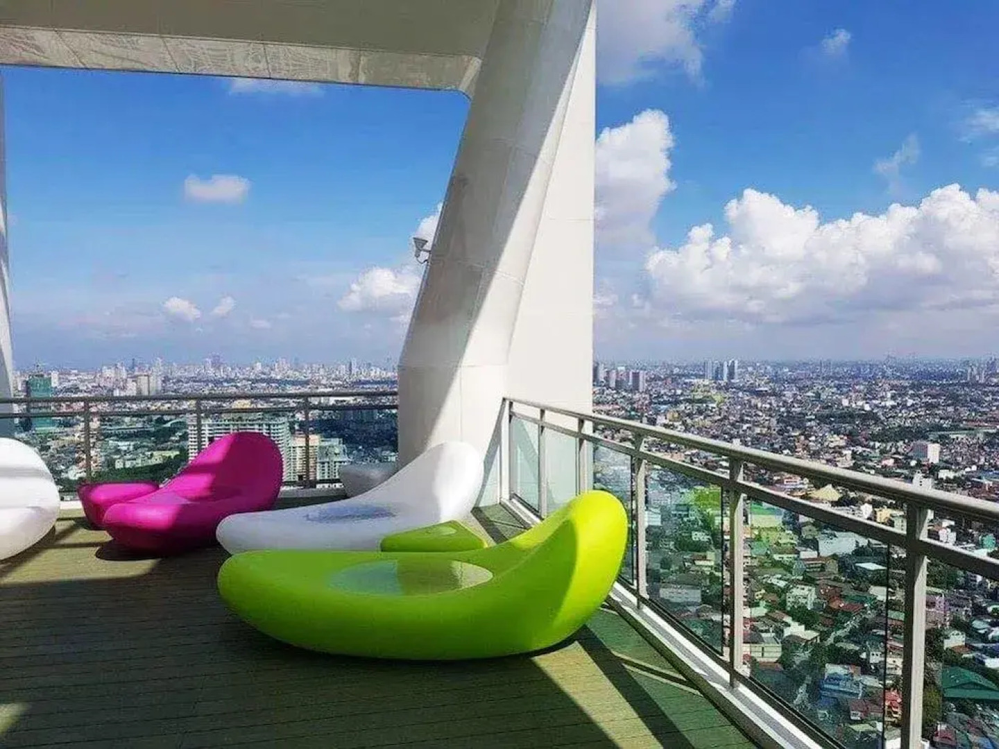 Lower Penthouse Unit in Acqua Residences