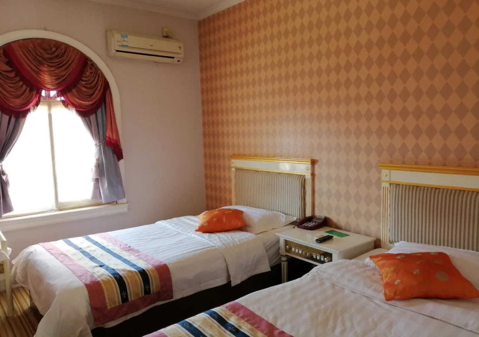 Royal Garden Hotel