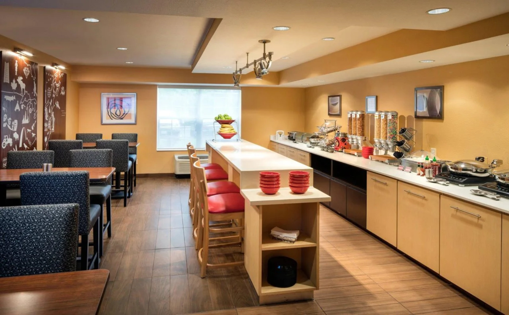 Sonesta Simply Suites Seattle Renton