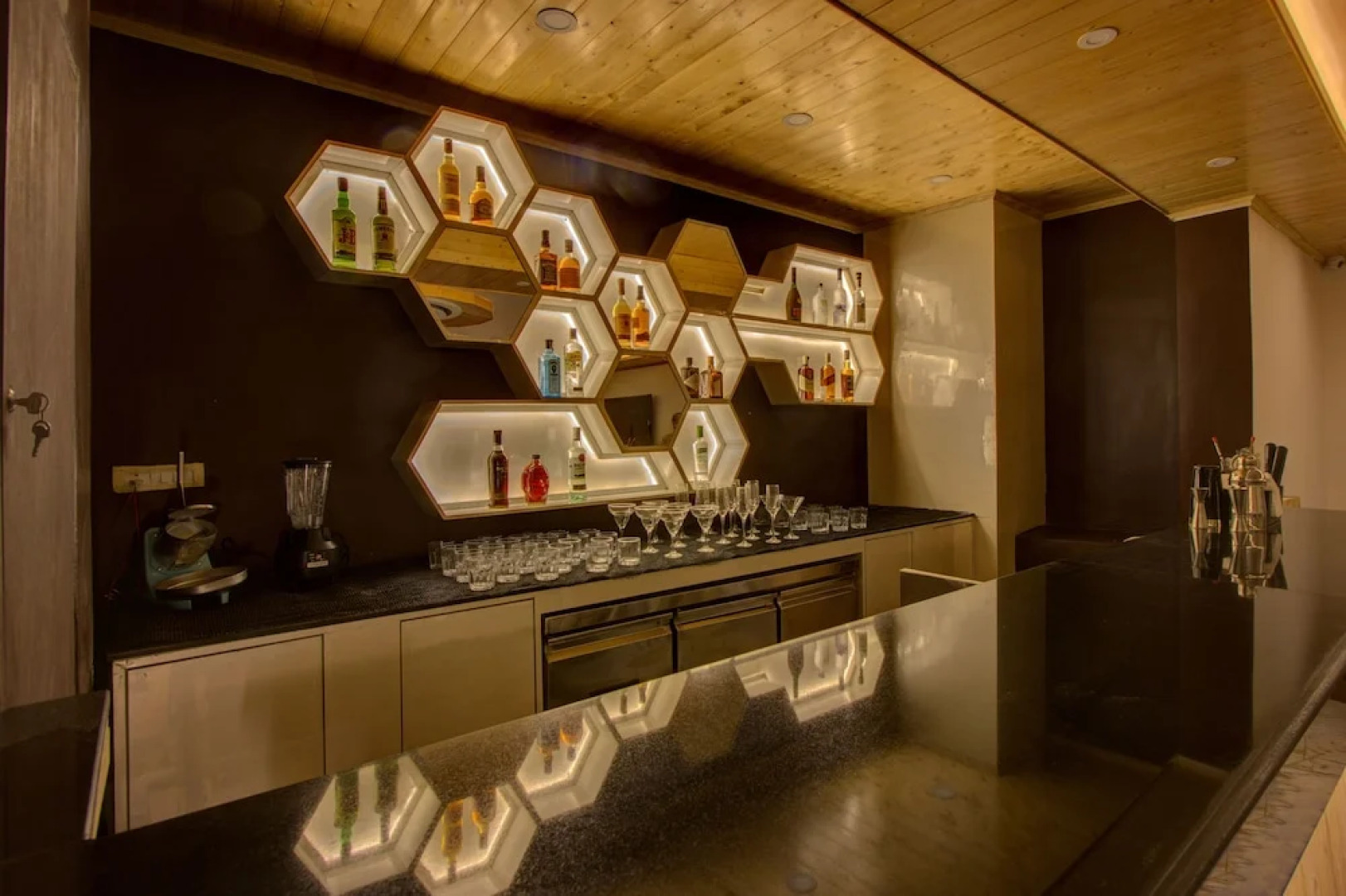 Woodrock Hotel Manali