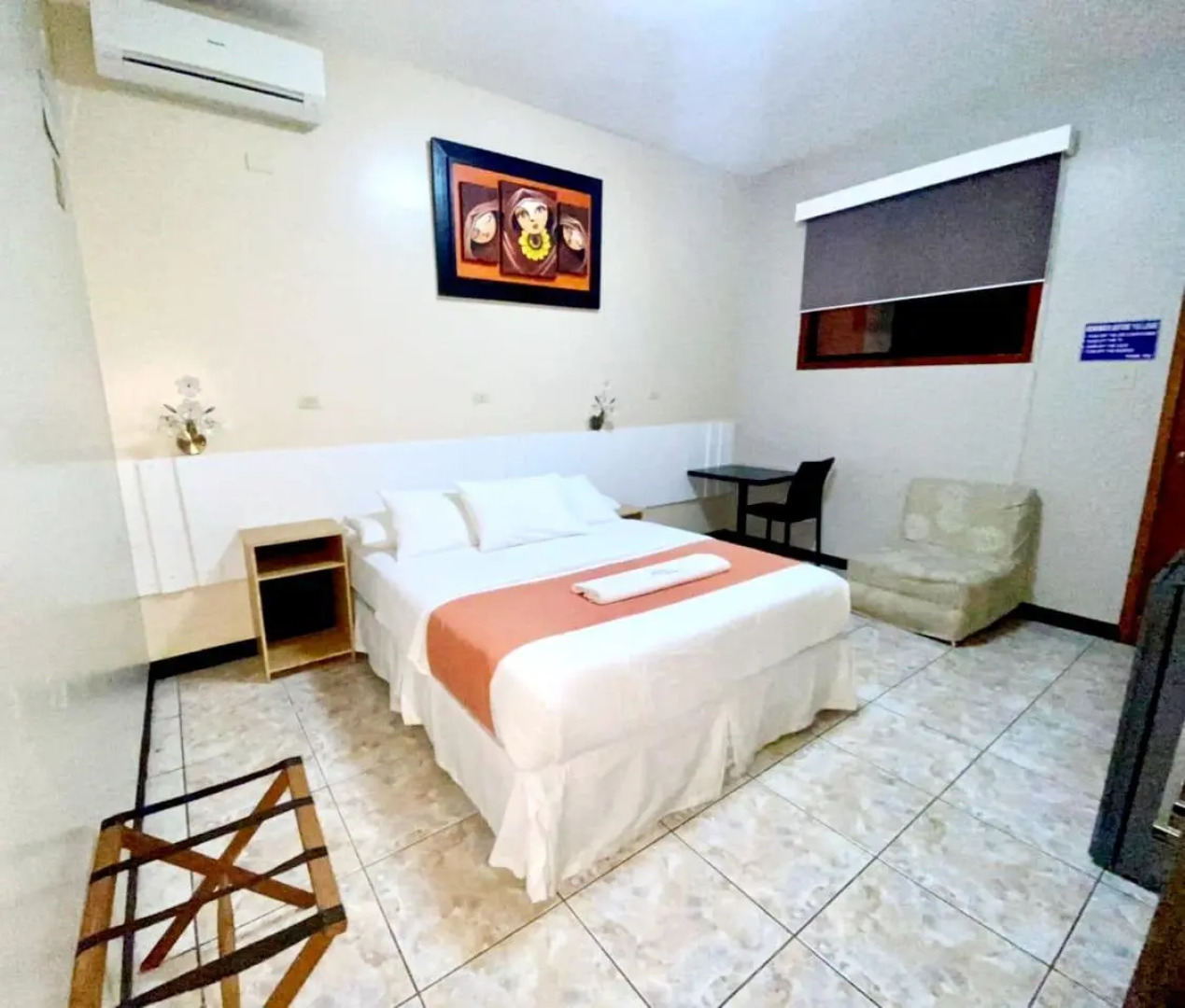 Hotel Los Algarrobos