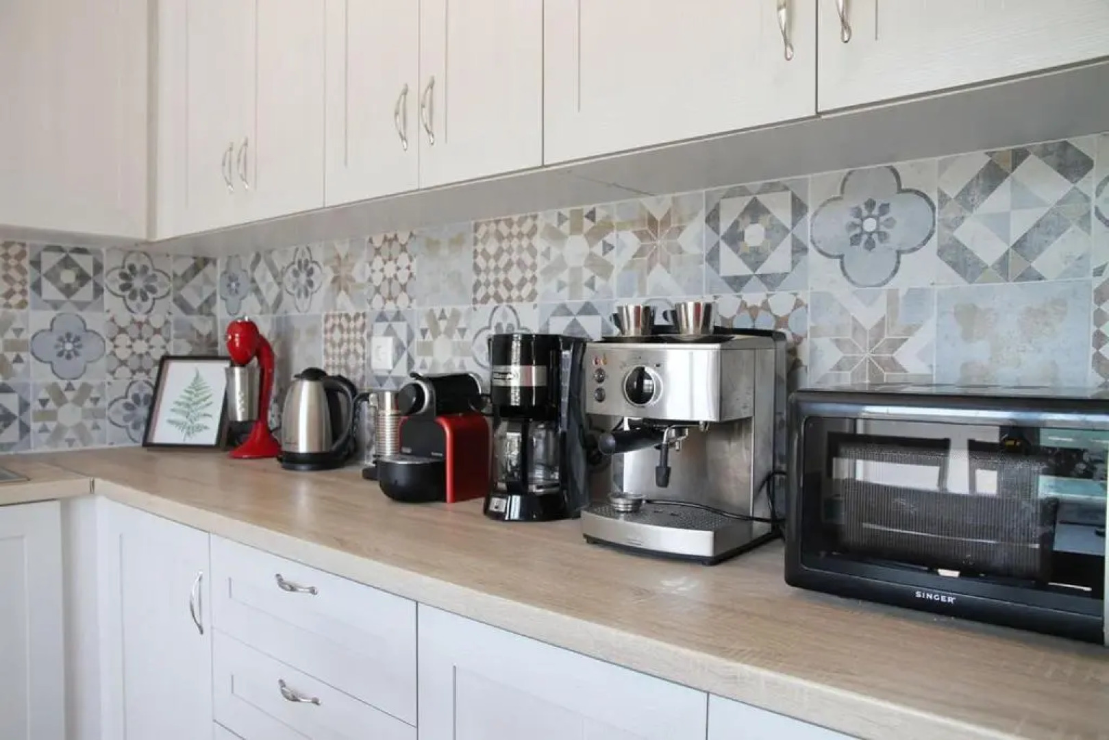 Xaradiotis House - A modern home away from home