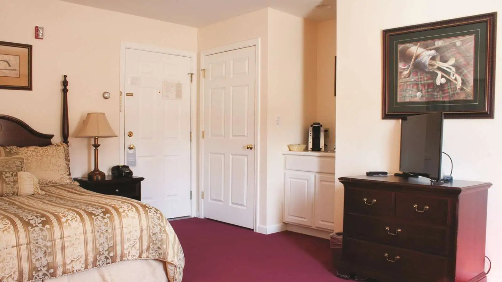 The Lucerne Inn
