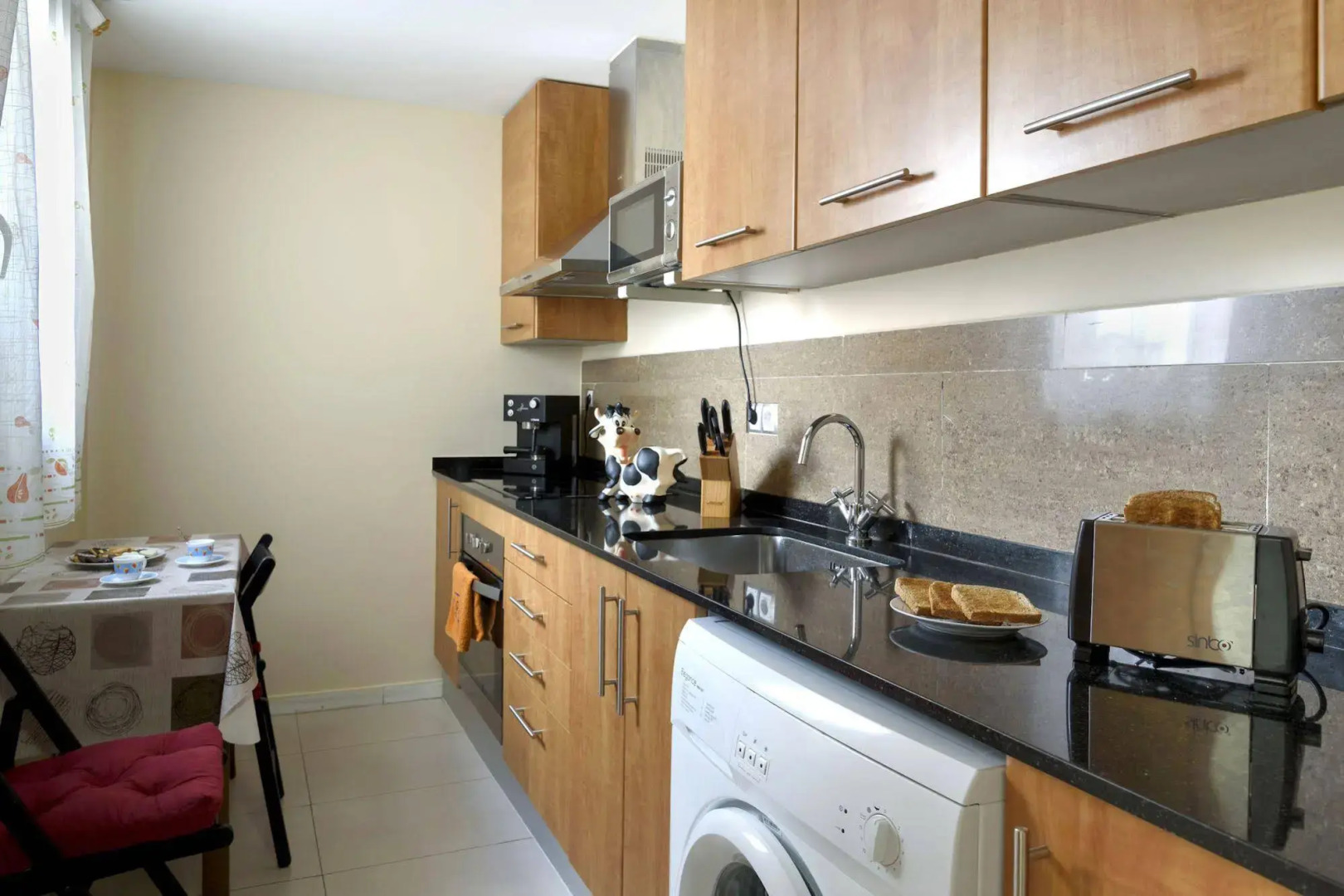 Apartamentos Ático Airport Barcelona, Terraza y Barbacoa