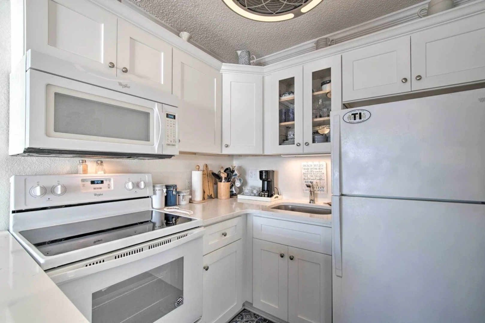 North Topsail Beach Escape With Ocean Views!