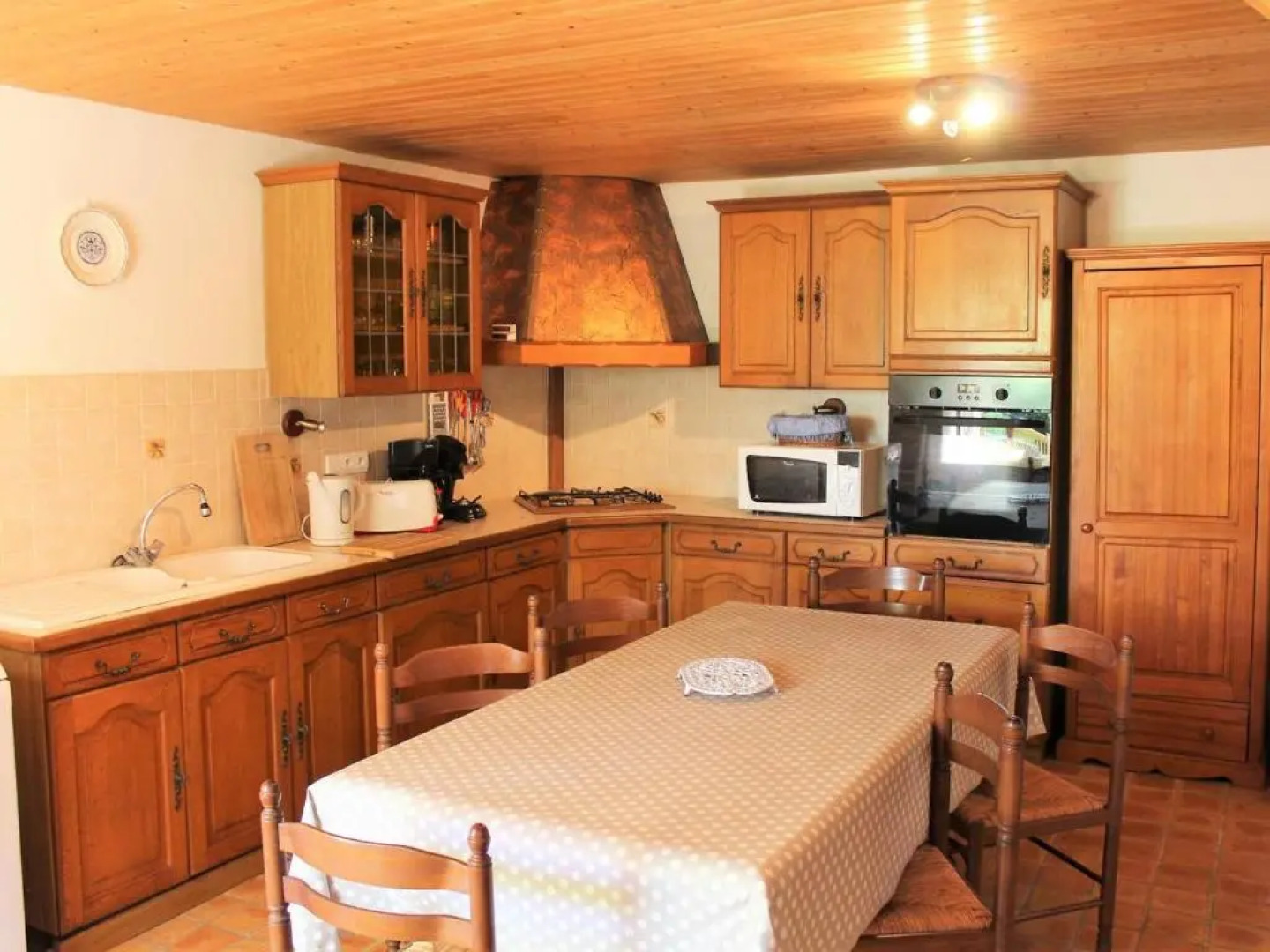 Gîte Saint-Avit-Sénieur, 4 pièces, 6 personnes - FR-1-616-104