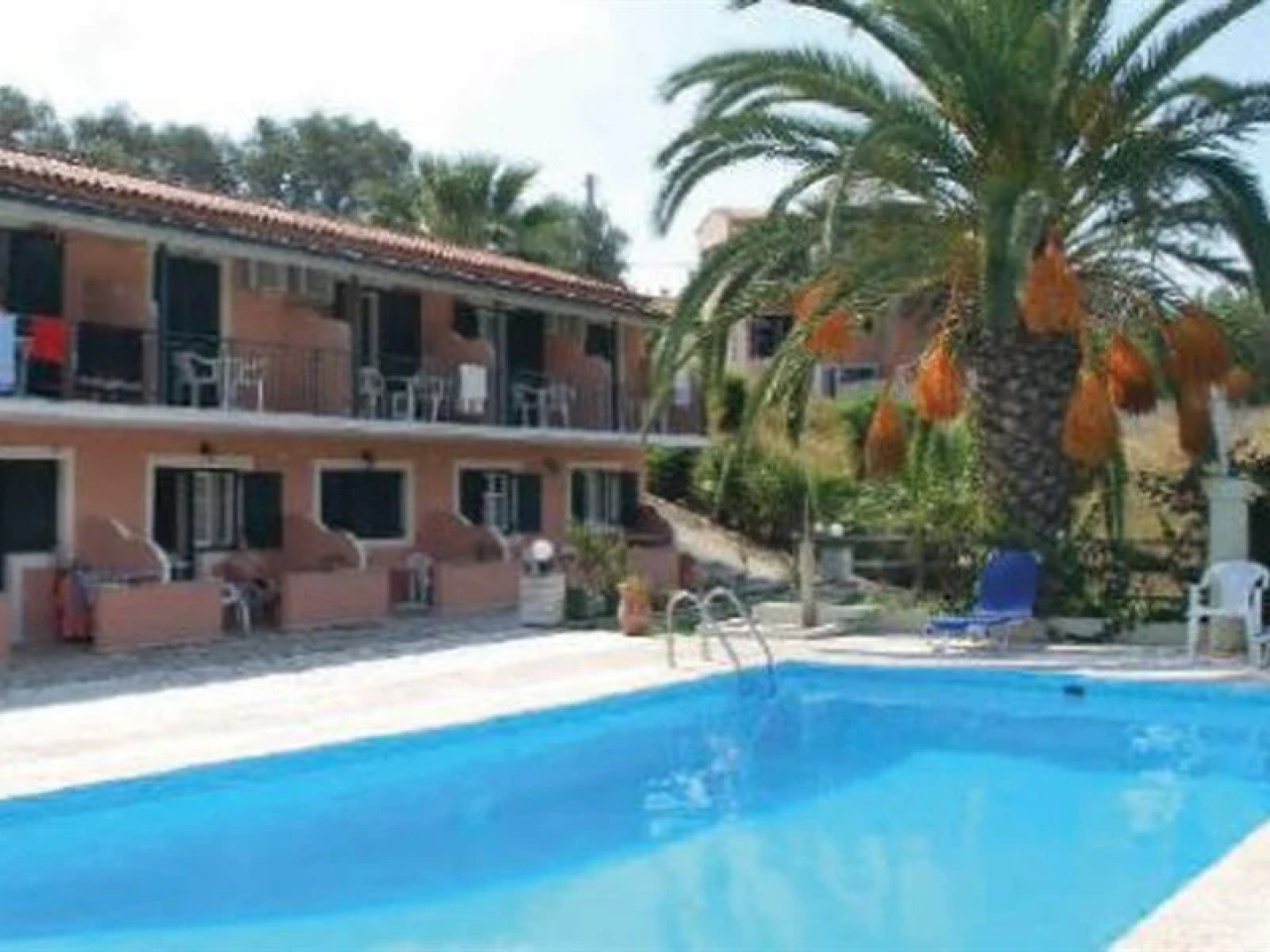 Marinos Apartments