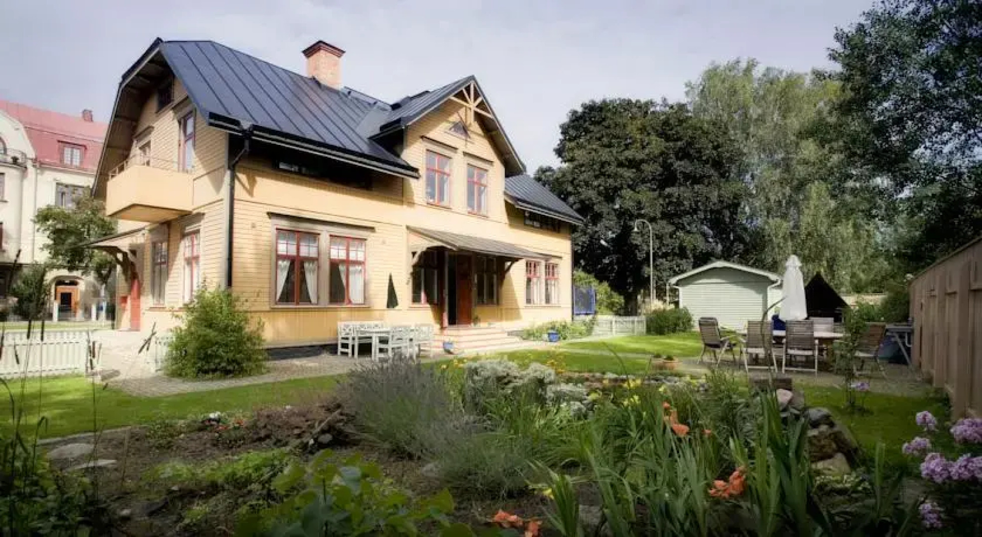 Västra Station B&B