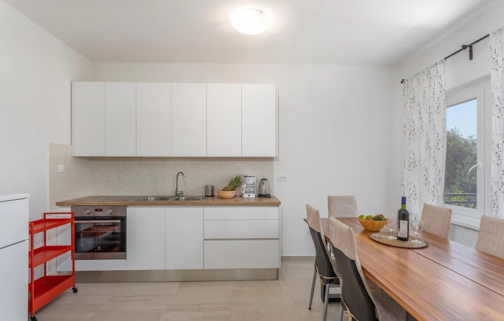 Stunning Apartment in Malinska With 3 Bedrooms and Wifi