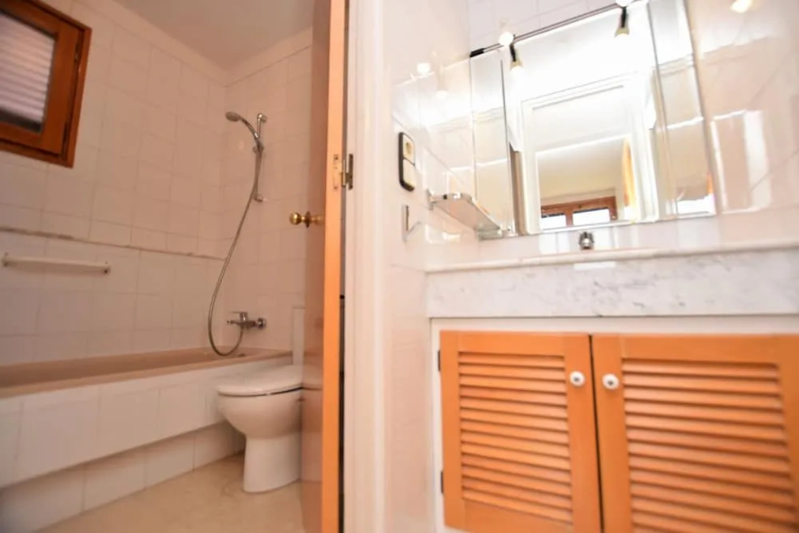 HomeHolidaysRentals Palmeras House - Costa Barcelona