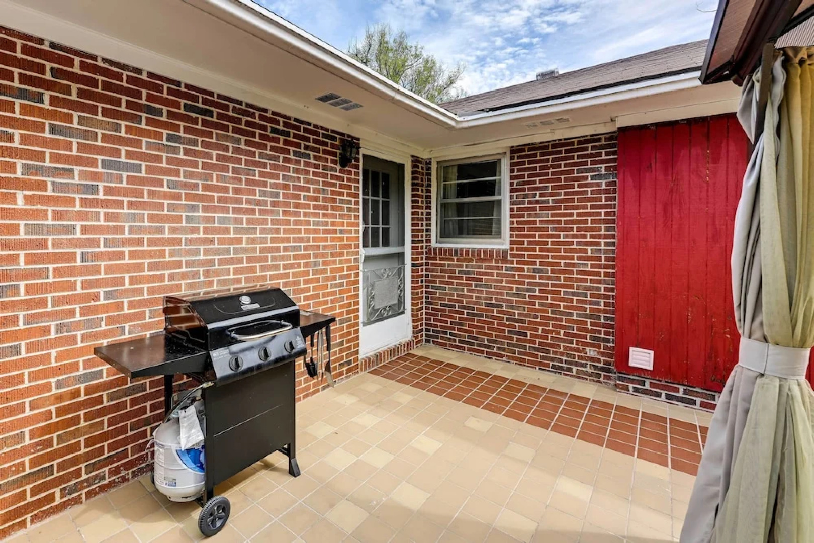 Pet Friendly Home w/ Hot Tub, Patio & Game Room!