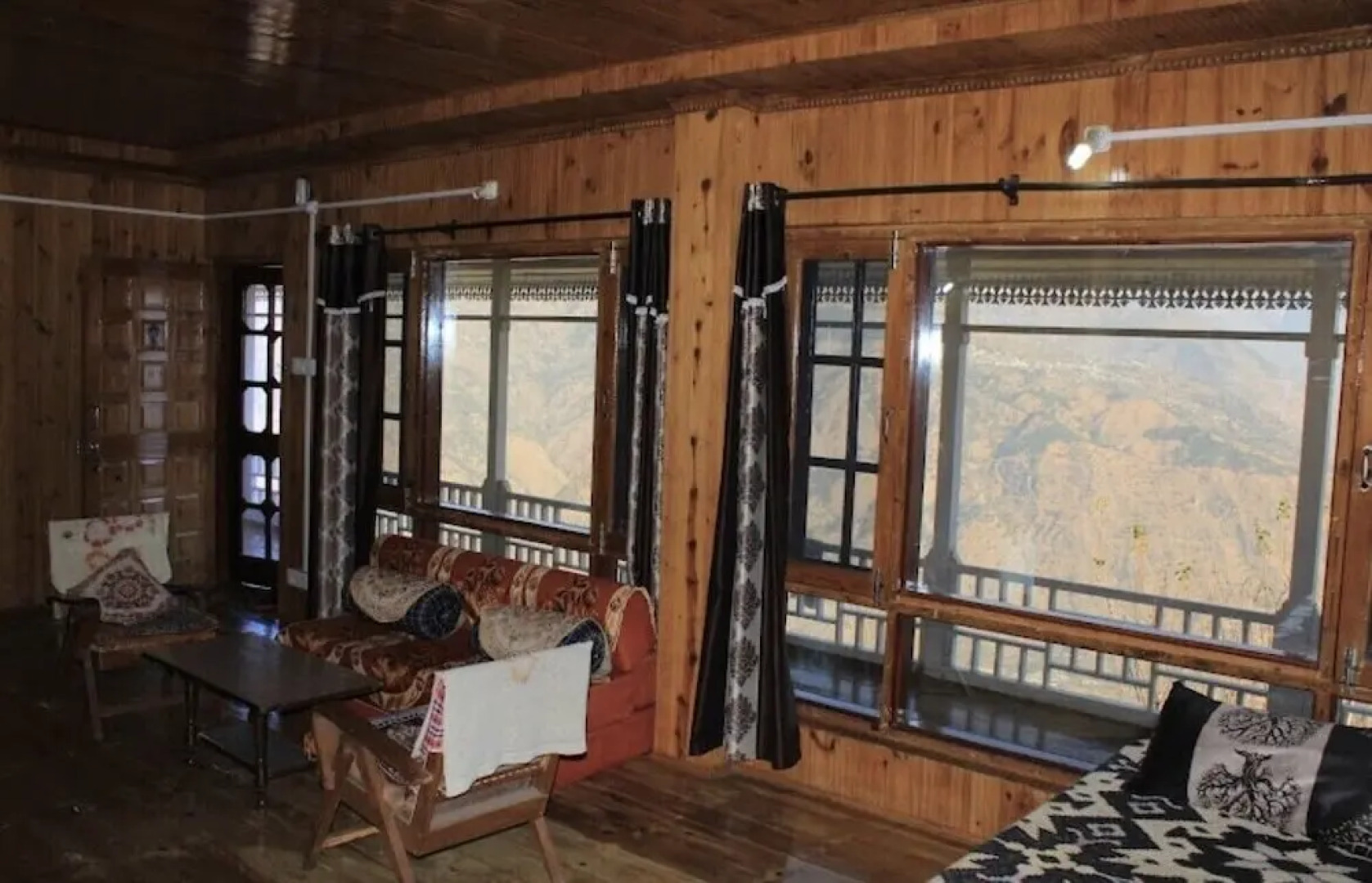 AJ Himalayan Homestay