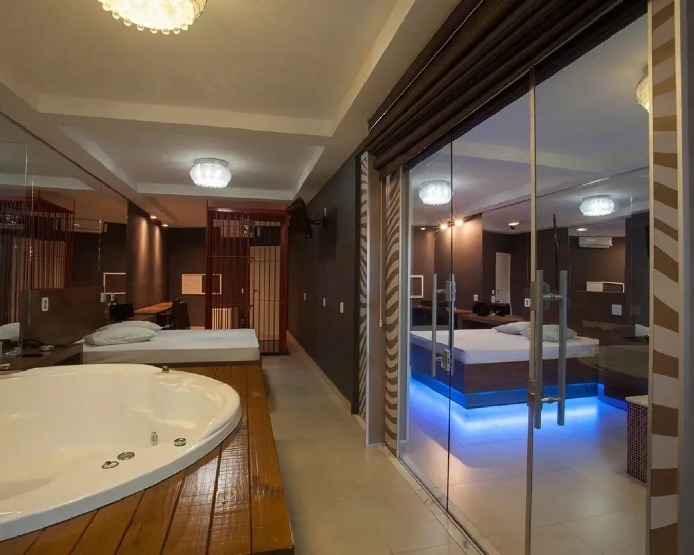 A Praia Motel - Adults Only