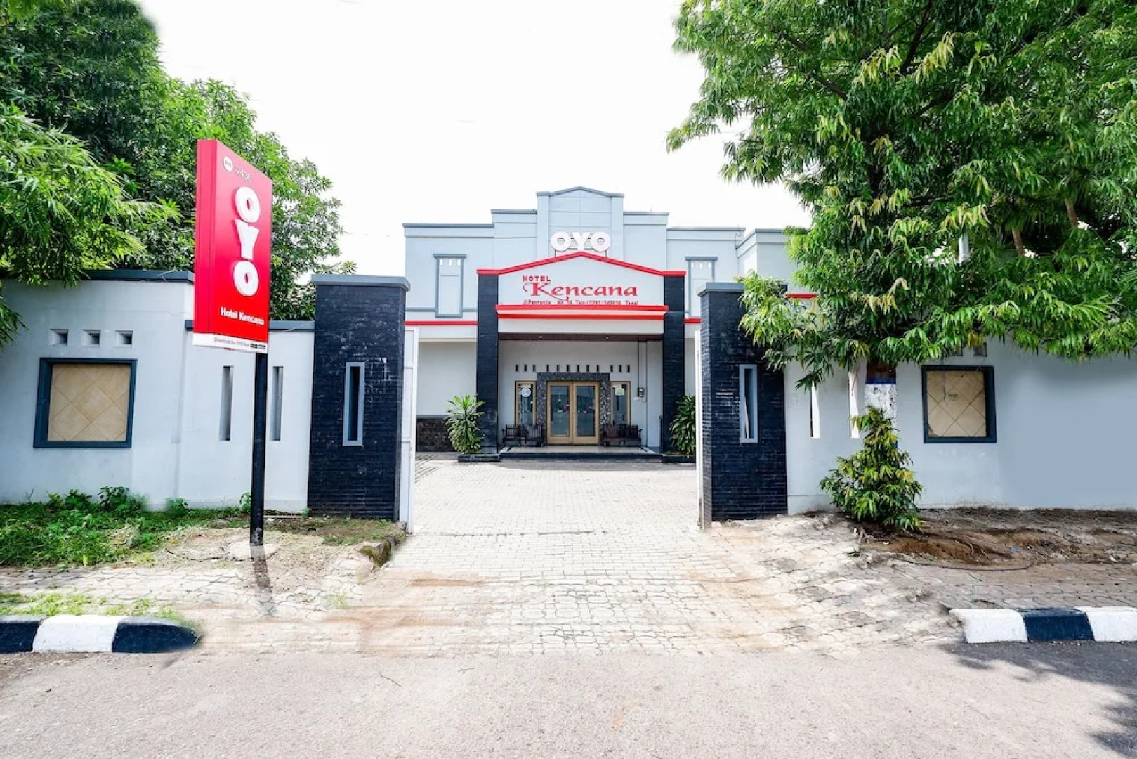 Hotel Kencana by OYO Rooms