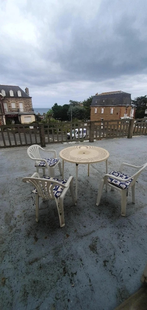 Apartment With one Bedroom in Saint-quay-portrieux, With Wonderful sea View and Enclosed Garden - 100 m From the Beach