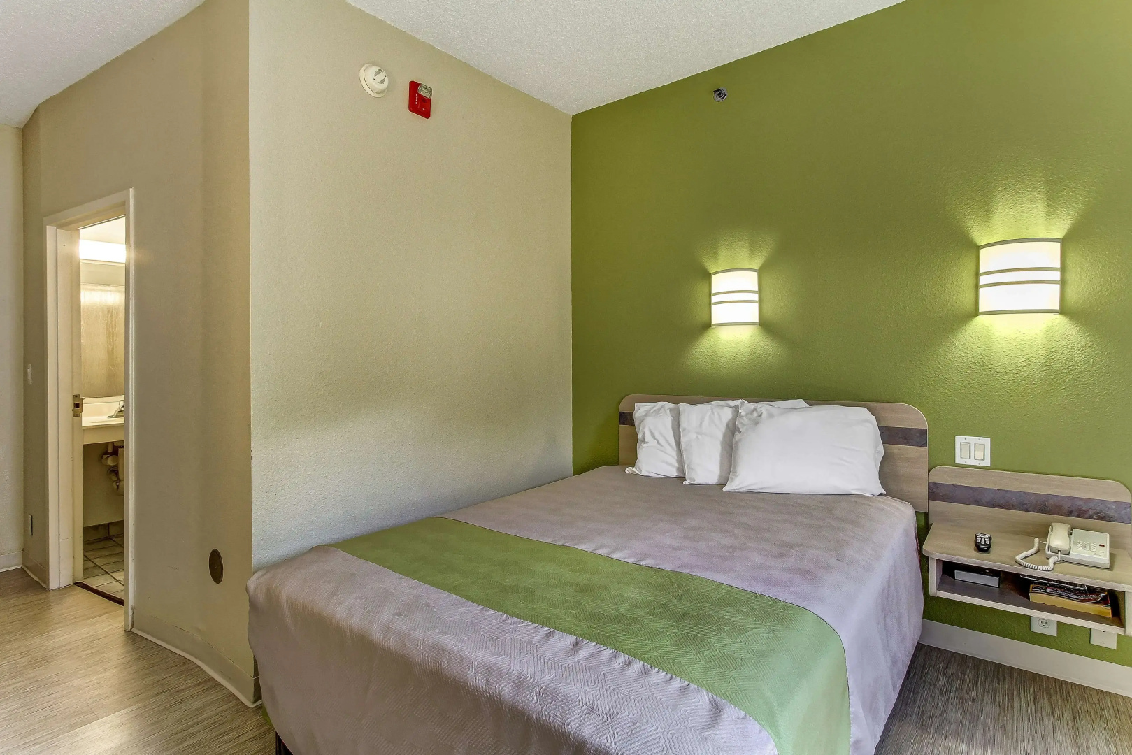 Motel 6 Medina, OH - Cleveland