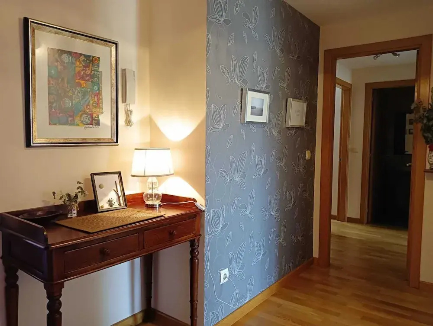 Piso con Piscina y Jardin Cerca de la Playa