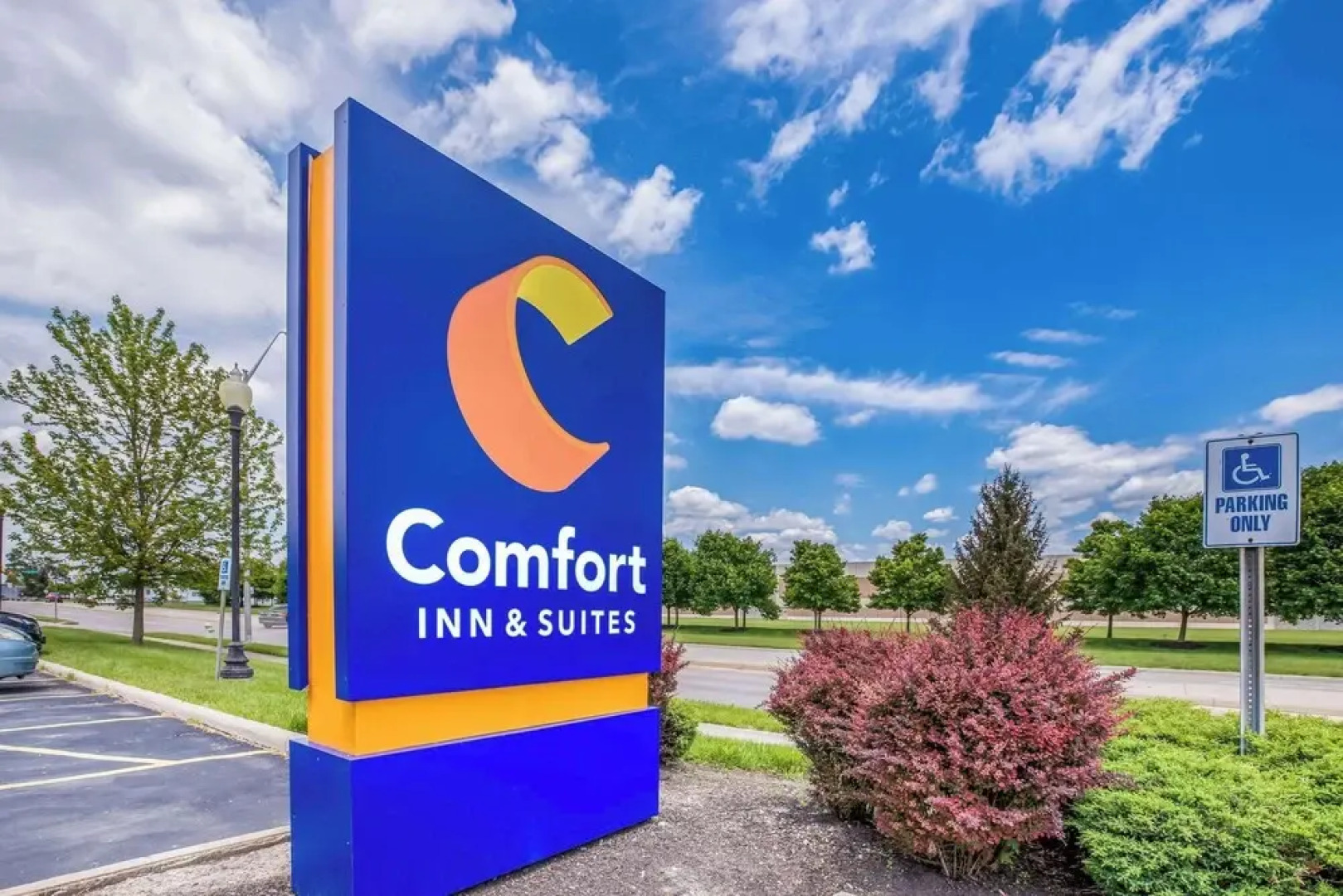 Baymont Inn & Suites Fairborn