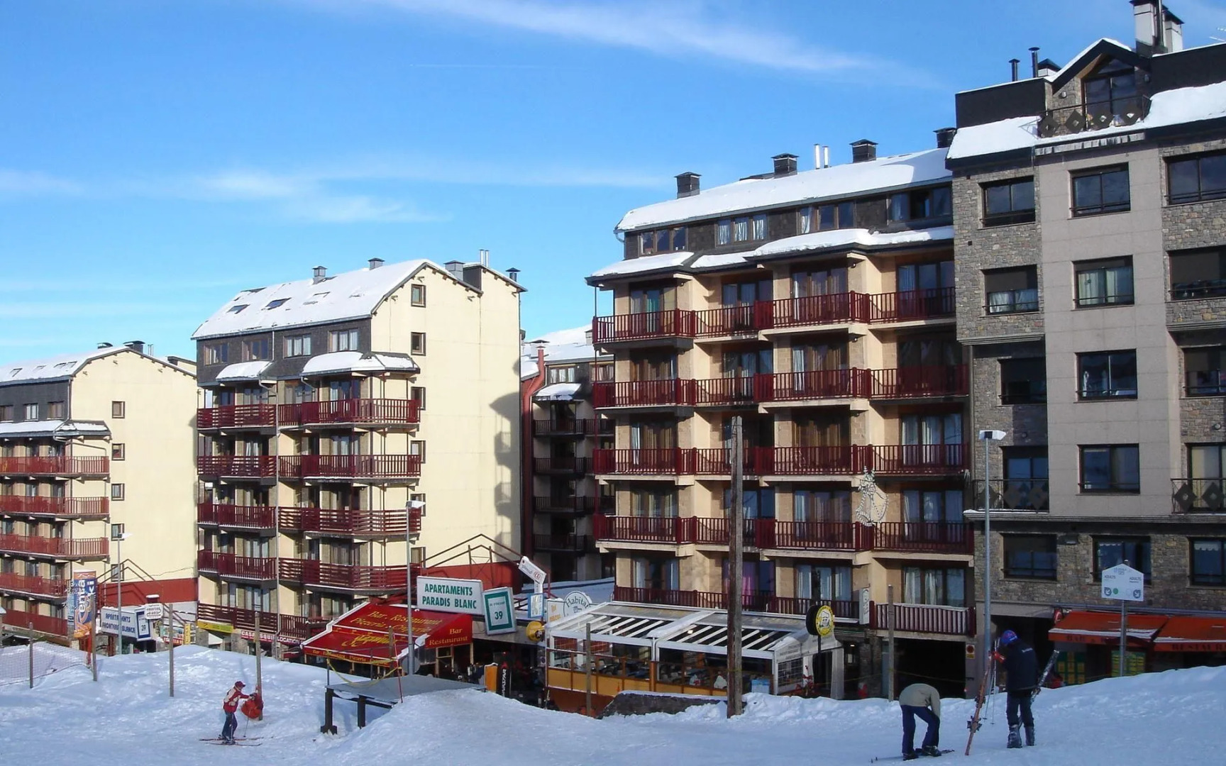 Apartamentos Varios Pas de la Casa 3000