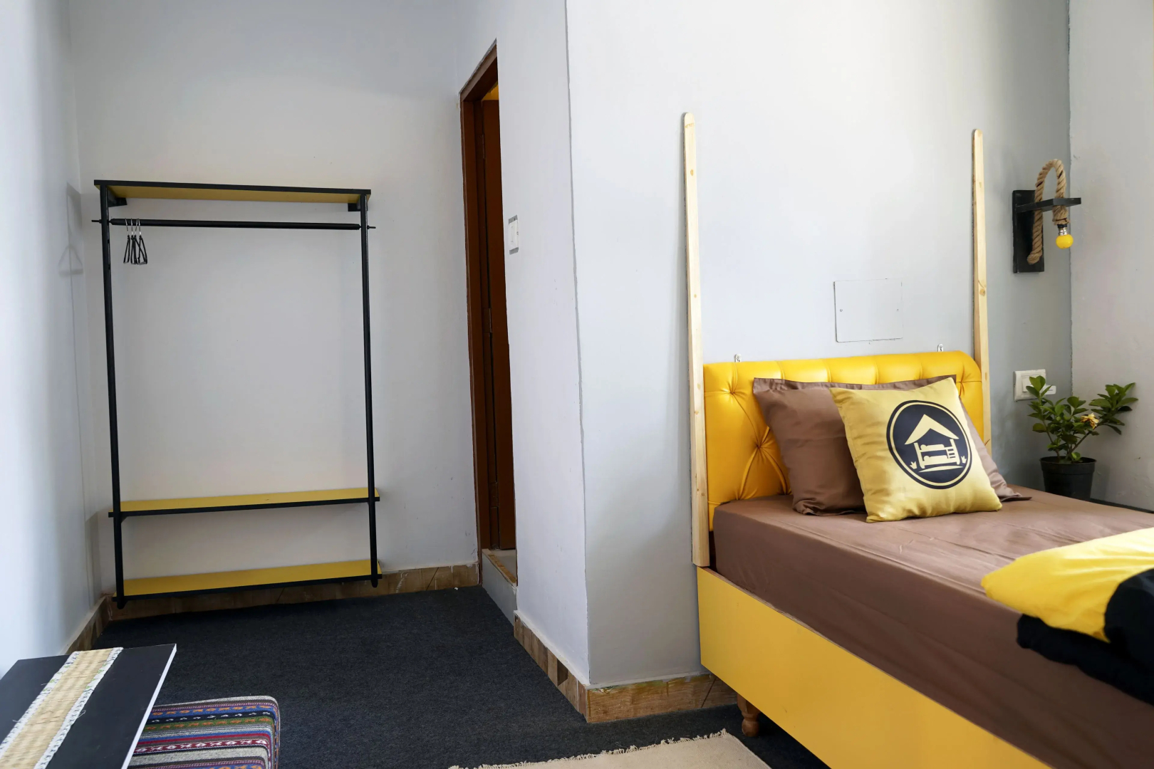The Hosteller Bir