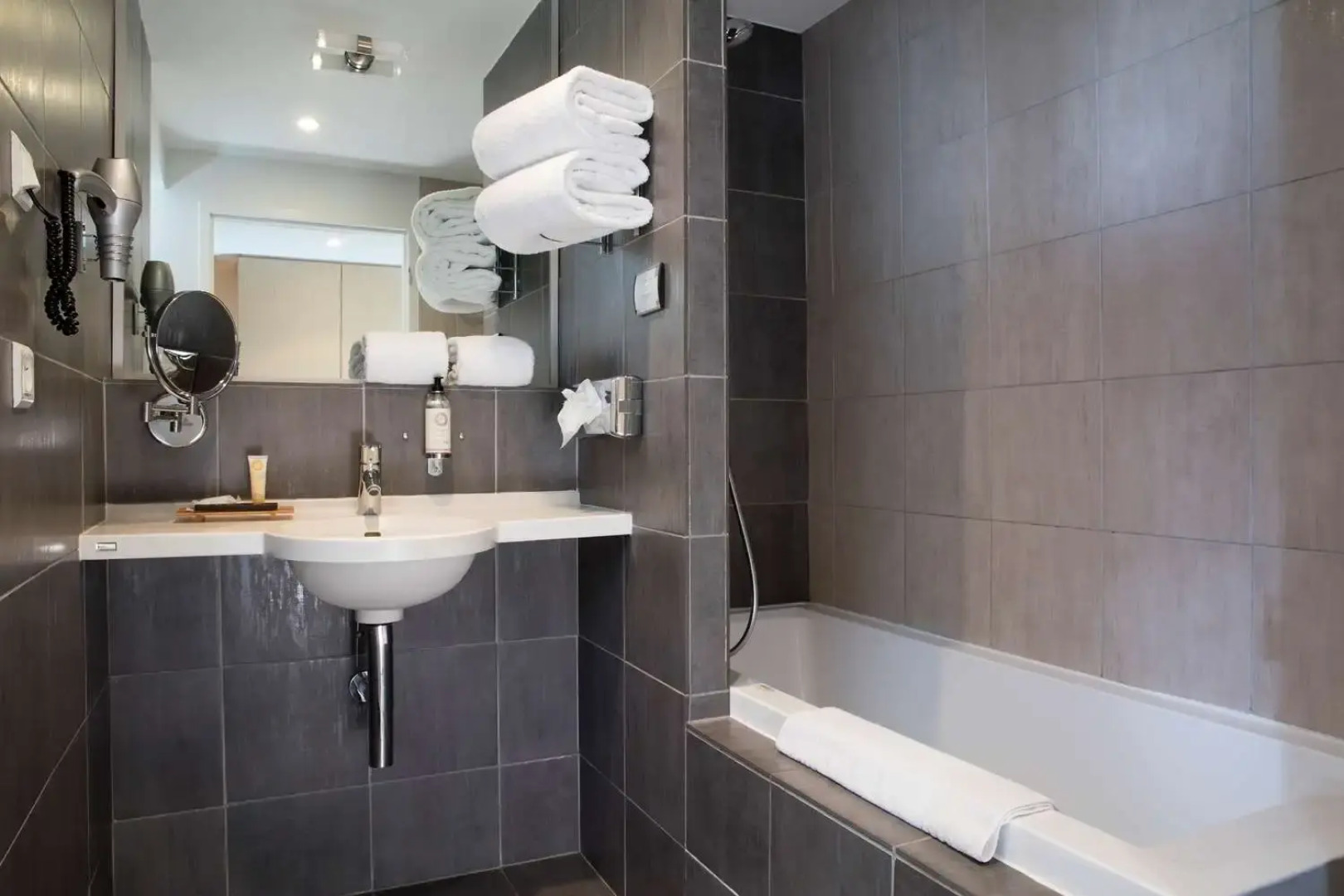 Best Western Les Rives Du Ter