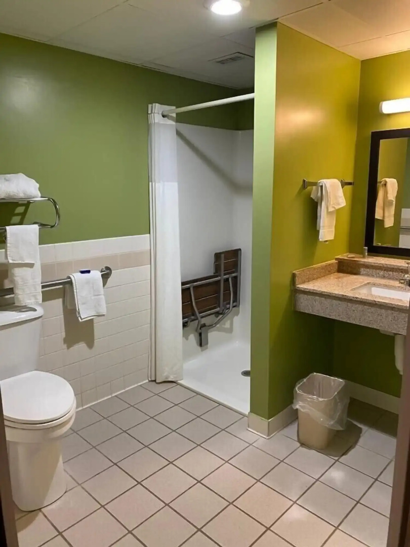 American Inn and Suites