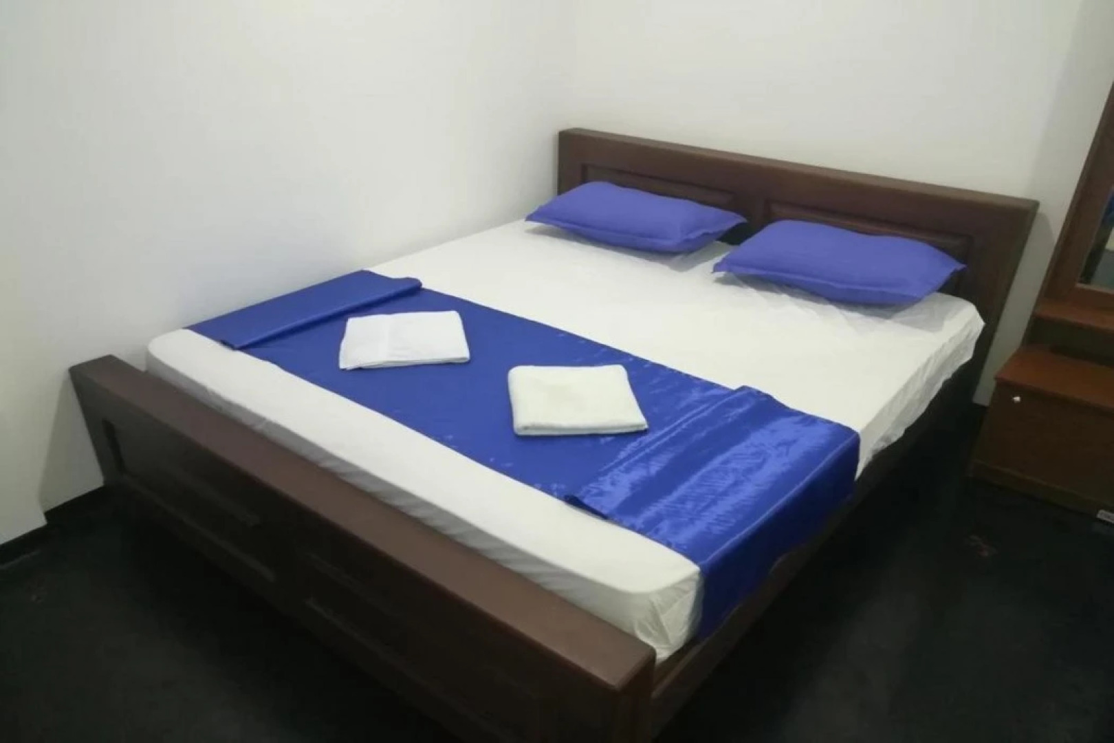 River View Wathsala Inn