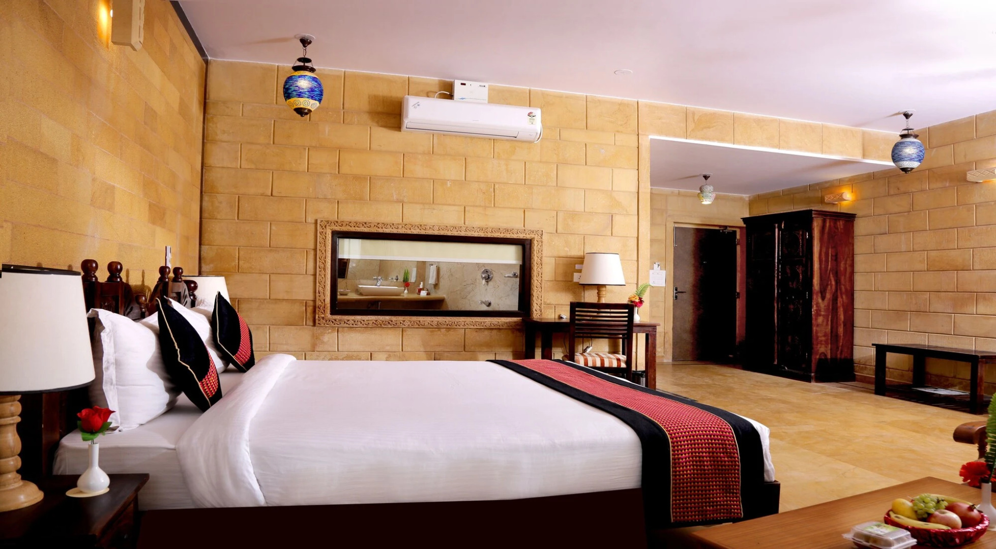 Hotel Golden Haveli