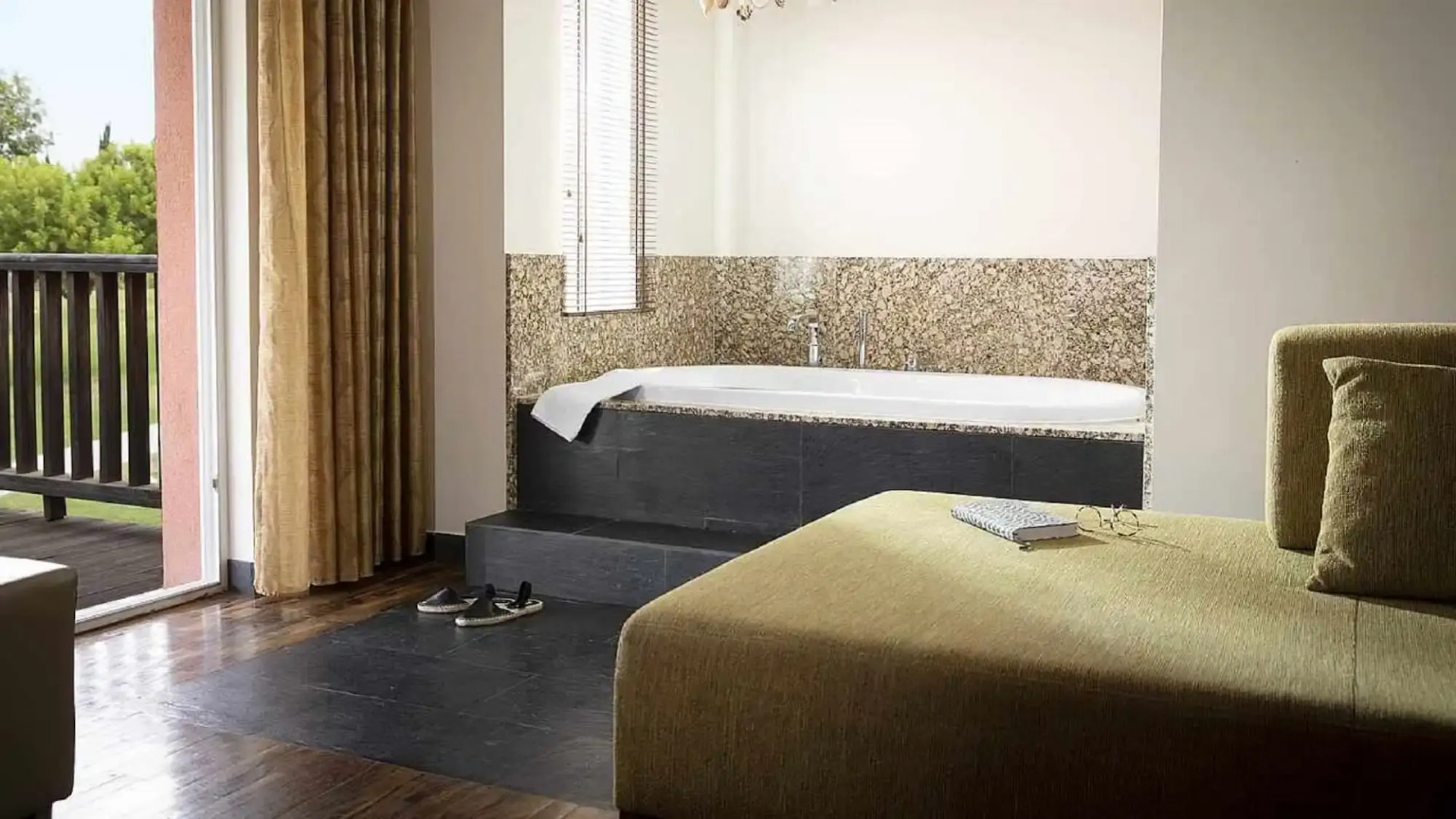 Отель Robinson Quinta da Ria