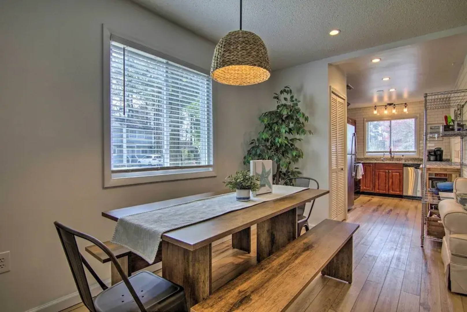 1 Mi to Beach & Boardwalk: Family Townhome