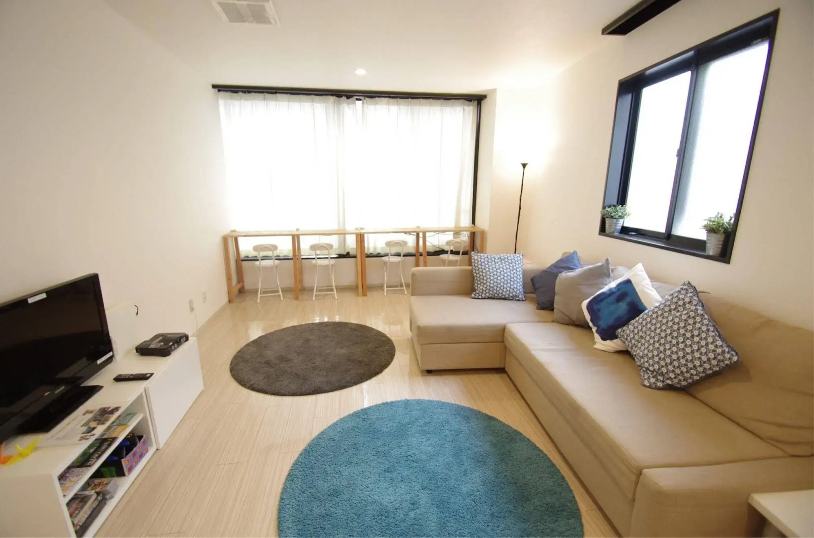 Ark Hostel & Cafe Dining