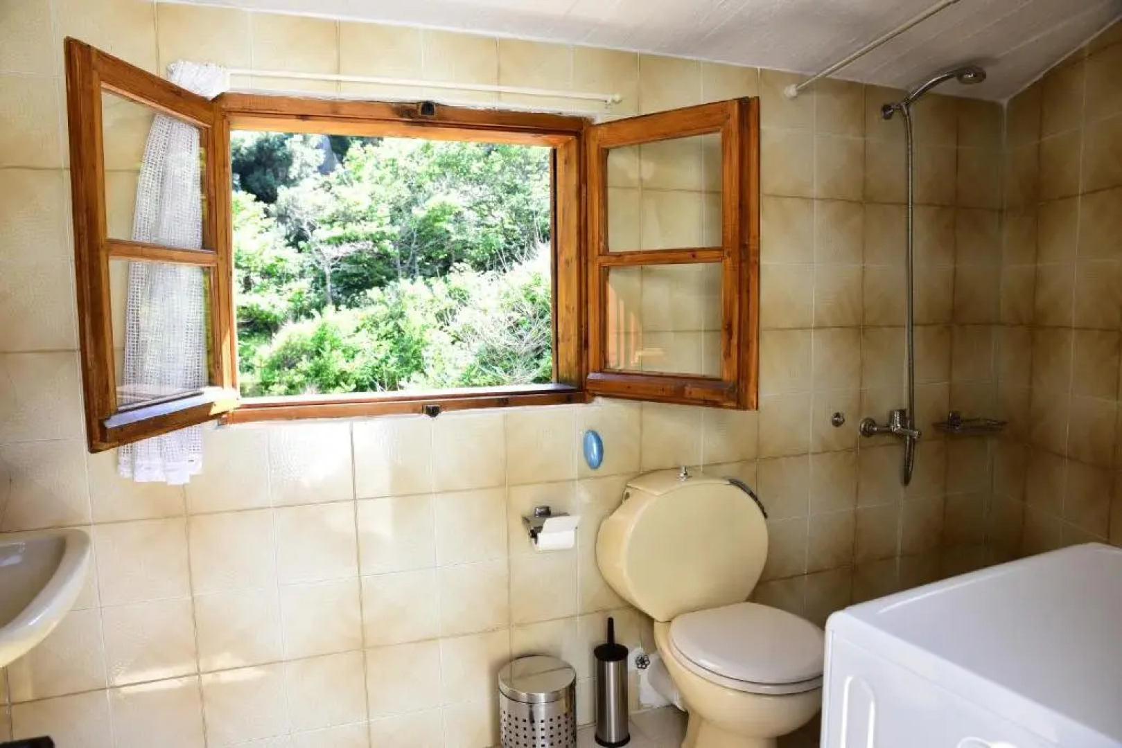 Mylopotamos Beach House