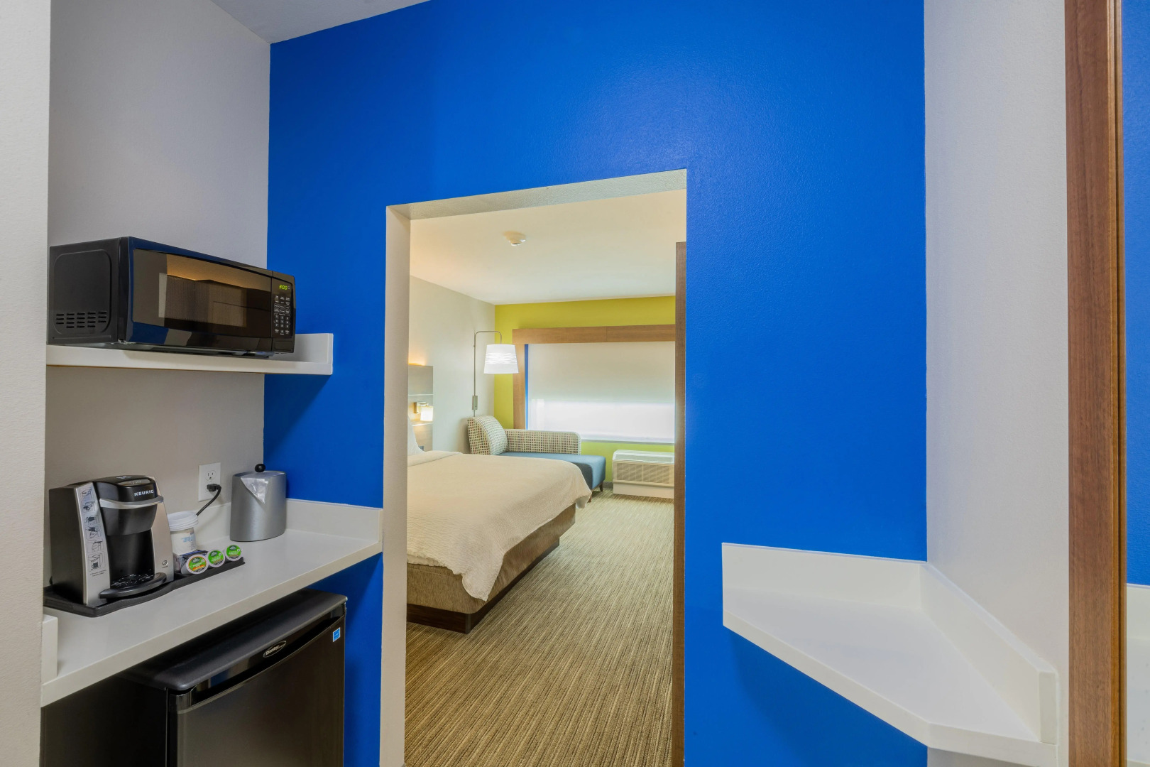 Holiday Inn Express & Suites Lindale – Tyler by IHG
