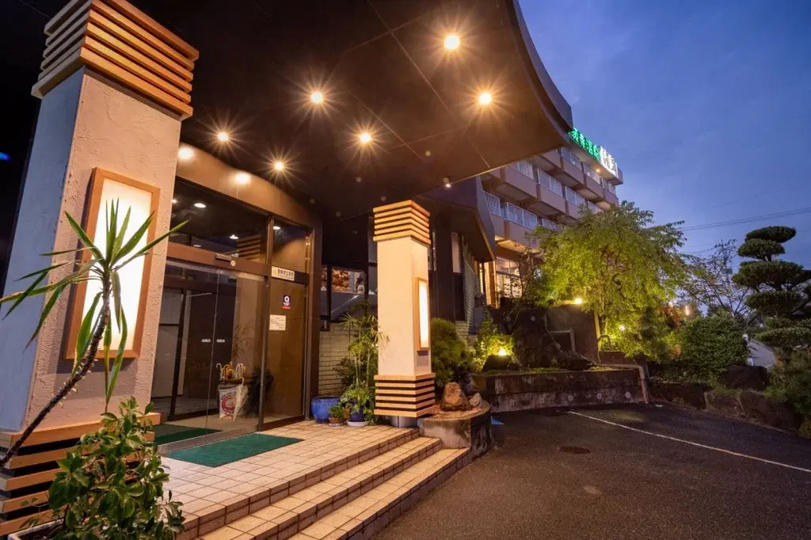 Ryuganji Onsen Hotel