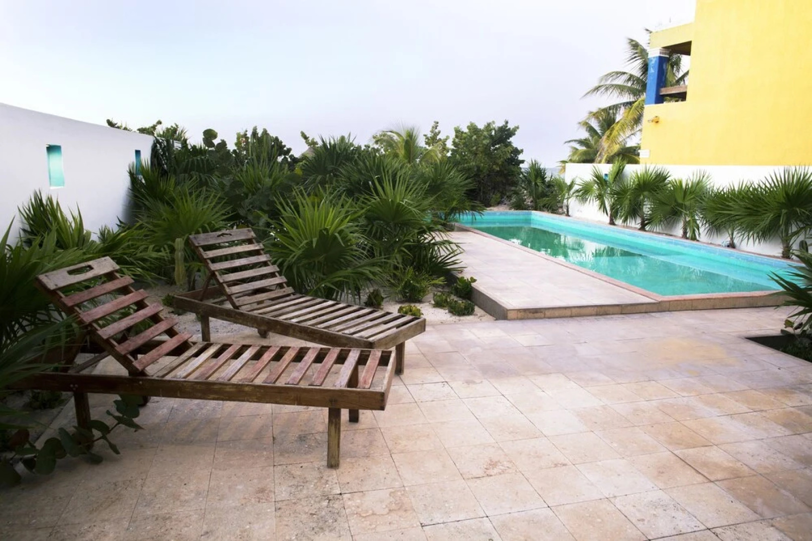 San Bruno Tropical Villa with Pool