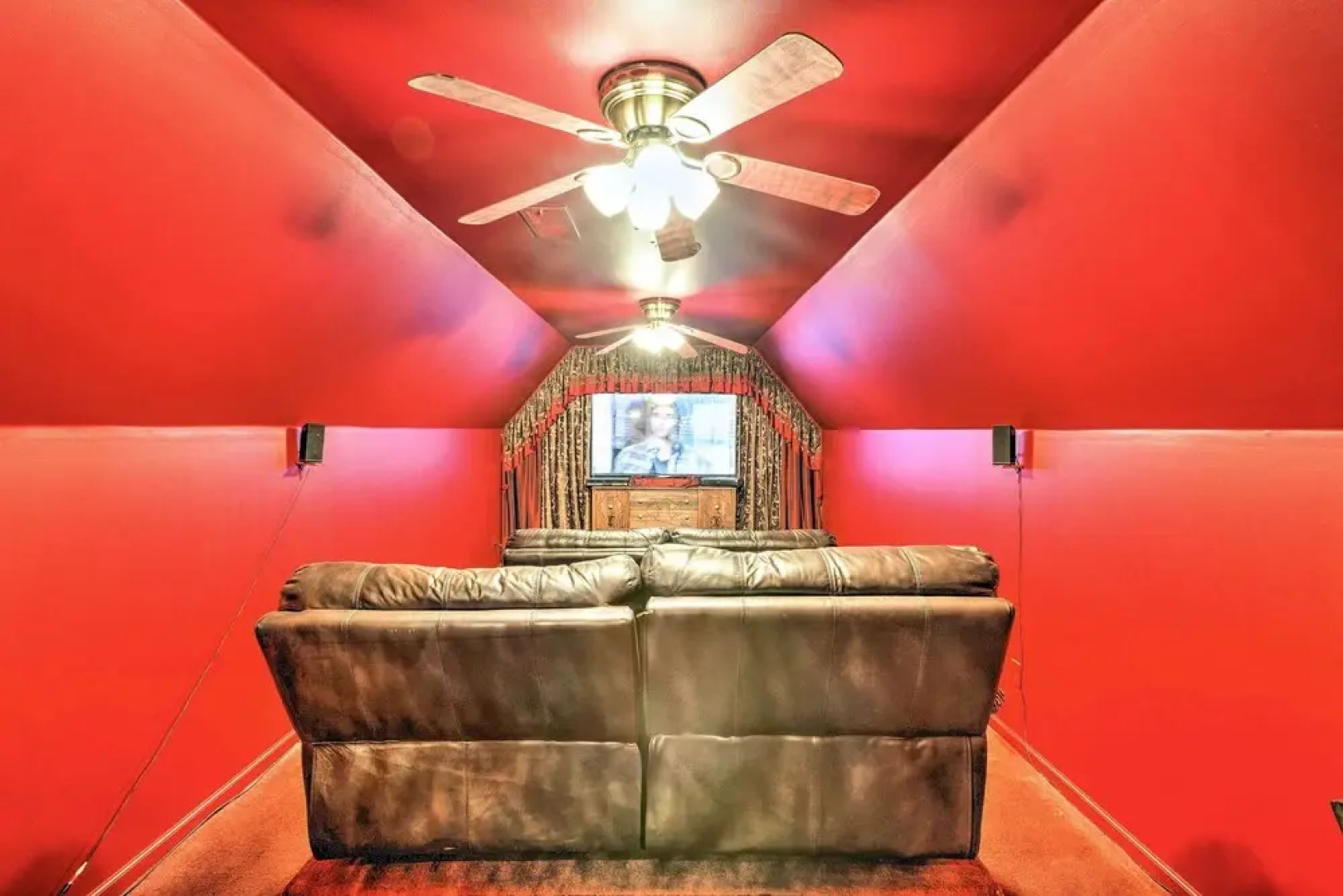 Victorian Hernando Home ~ 25 Miles to Memphis